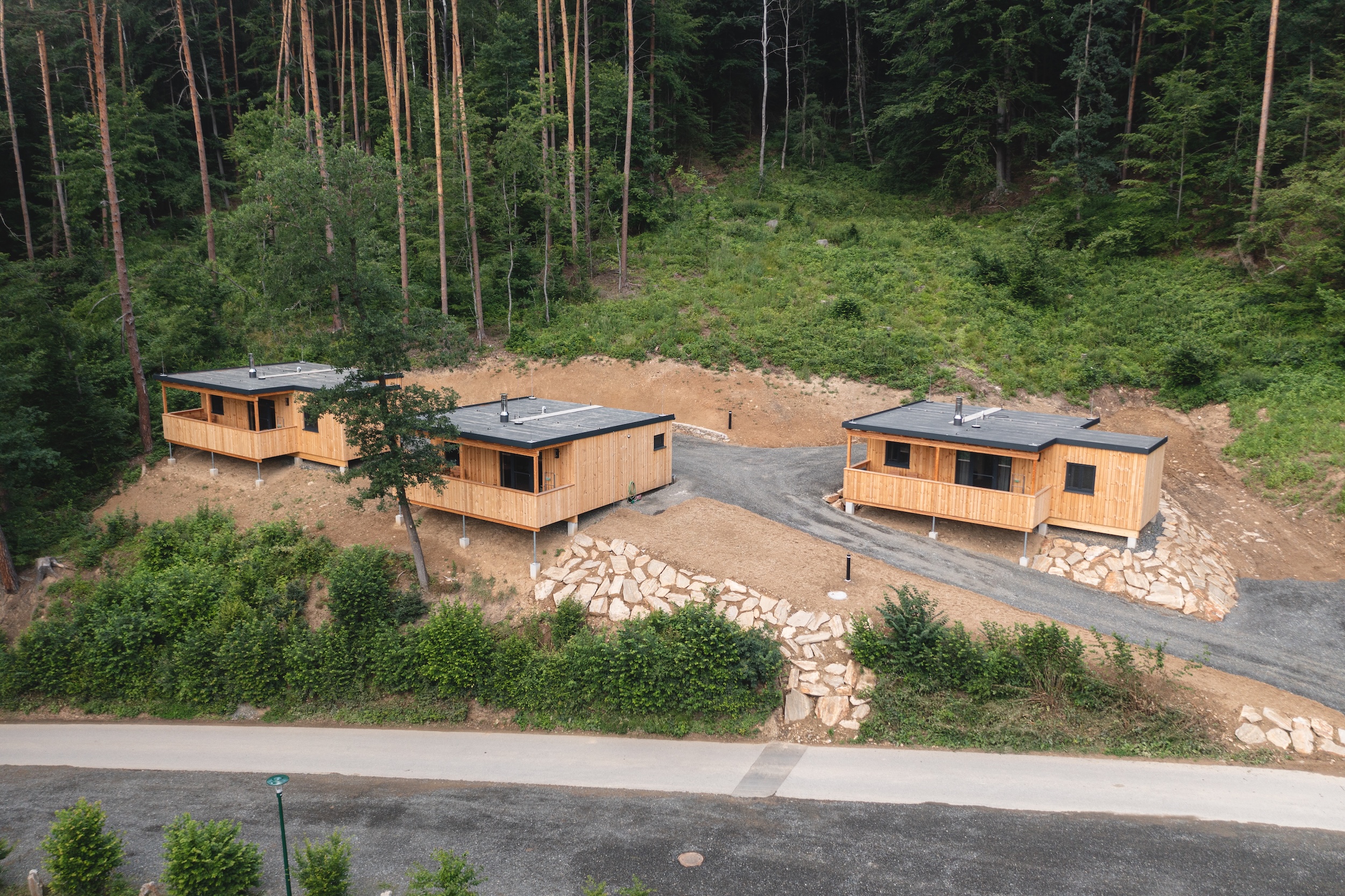 Seehäuser Stausee Dobra, Holzbau.