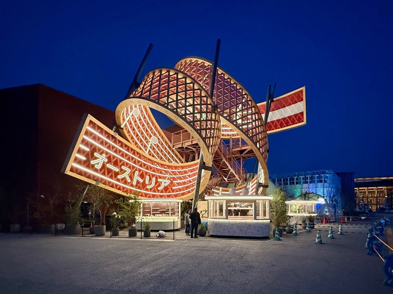 Osaka Holzschleife Holzbau.