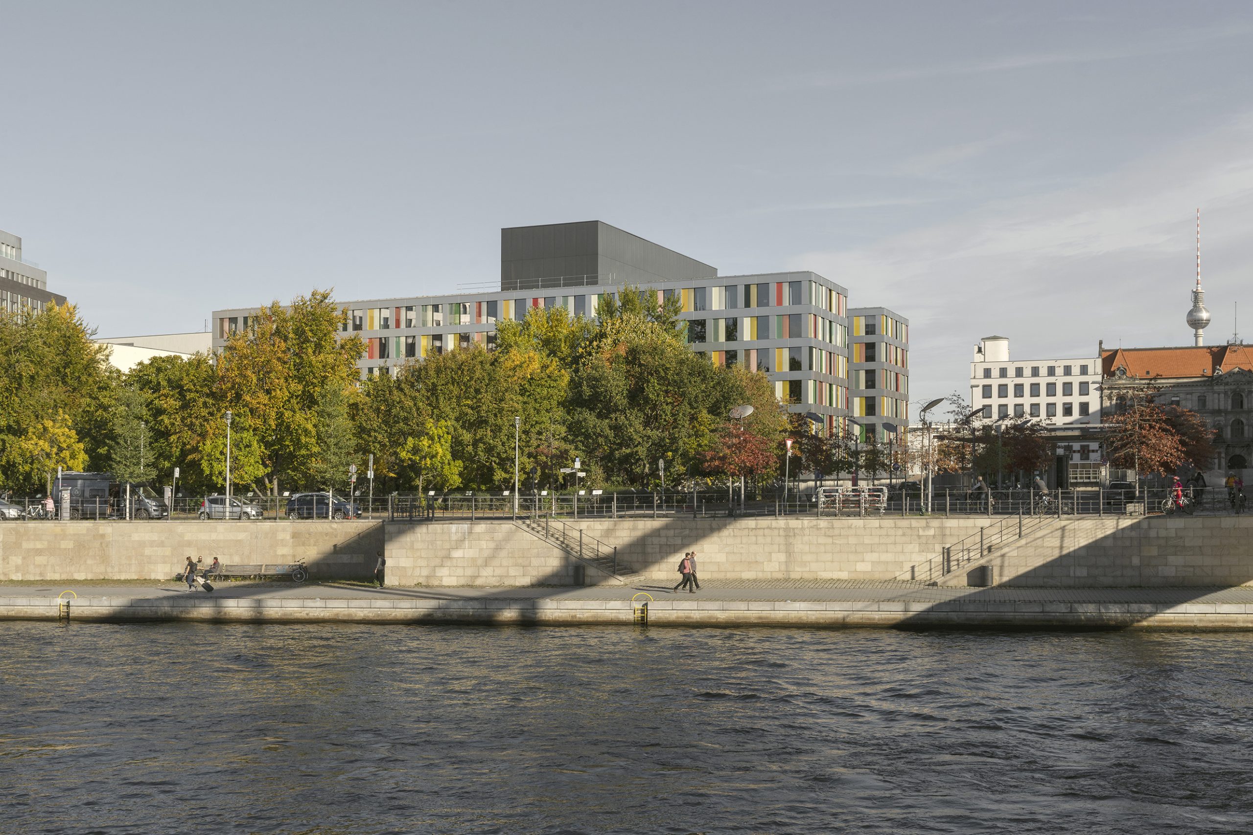 Luisenblock West, Berlin, Büros für den deutschen Bundestag, Holzbau.