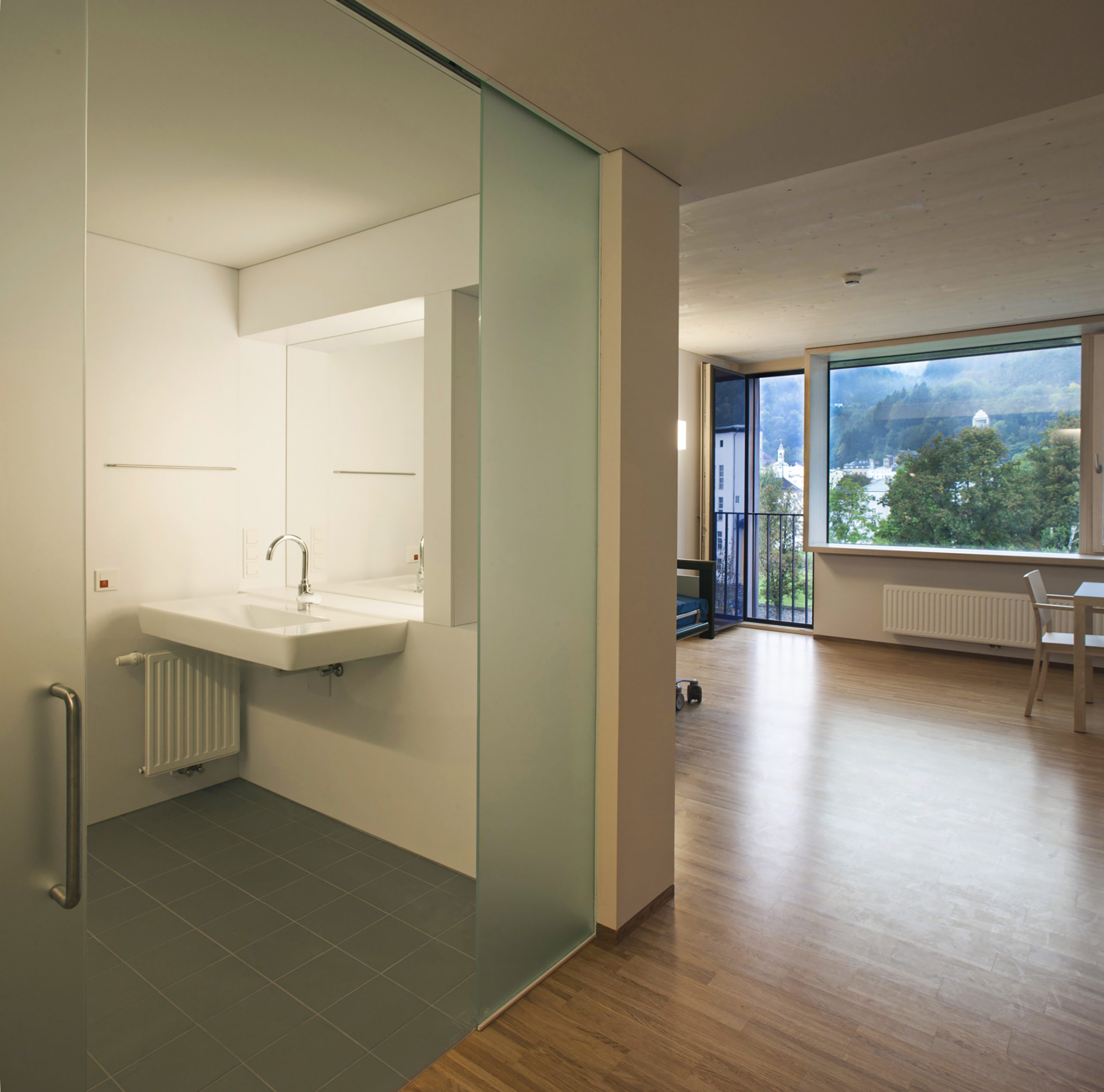 Hallein Sozialzentrum in Holz-Modul-Bauweise für Senior:innen.