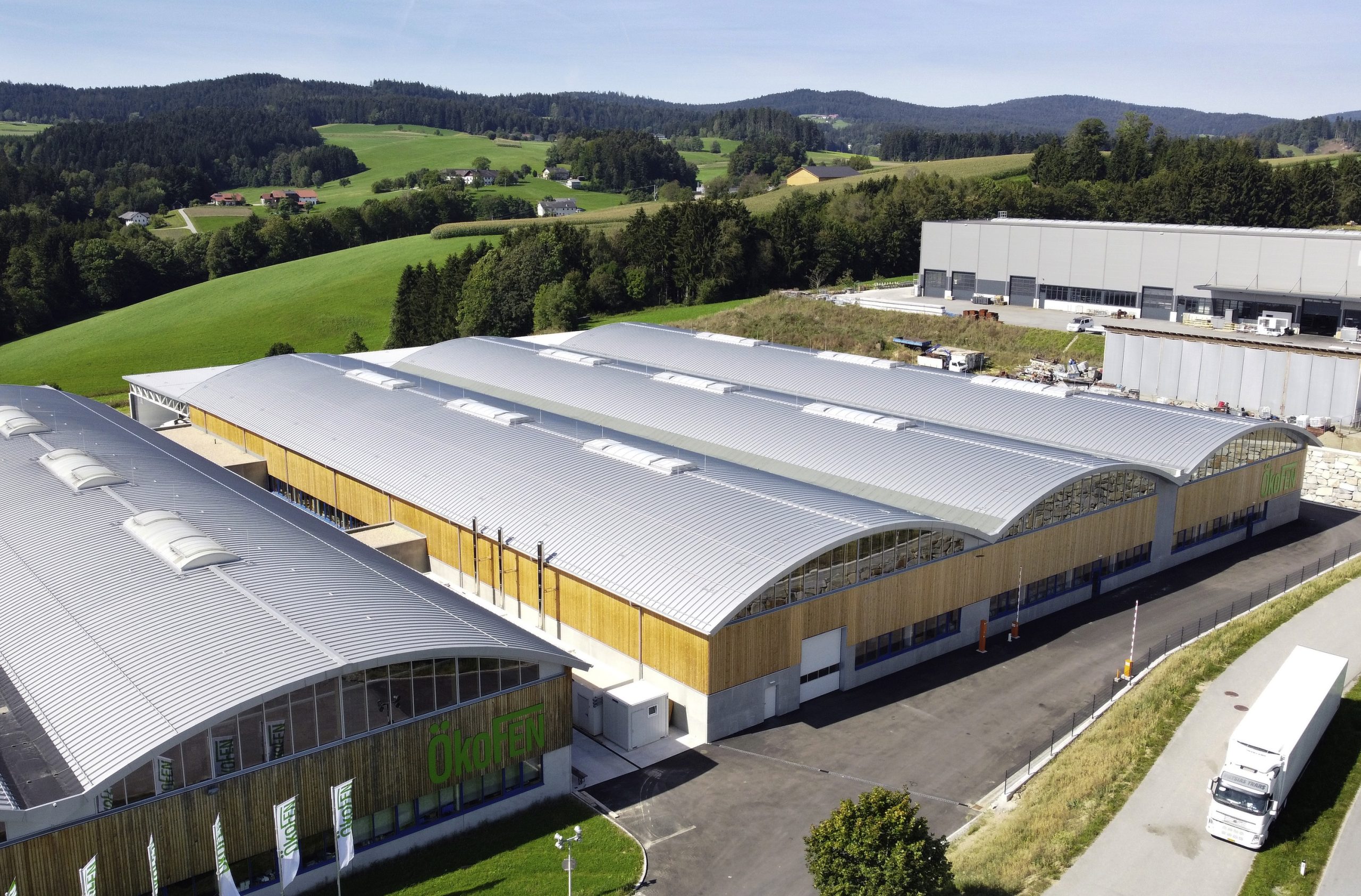 Ökofen Logistikzentrum in Holzbauweise.