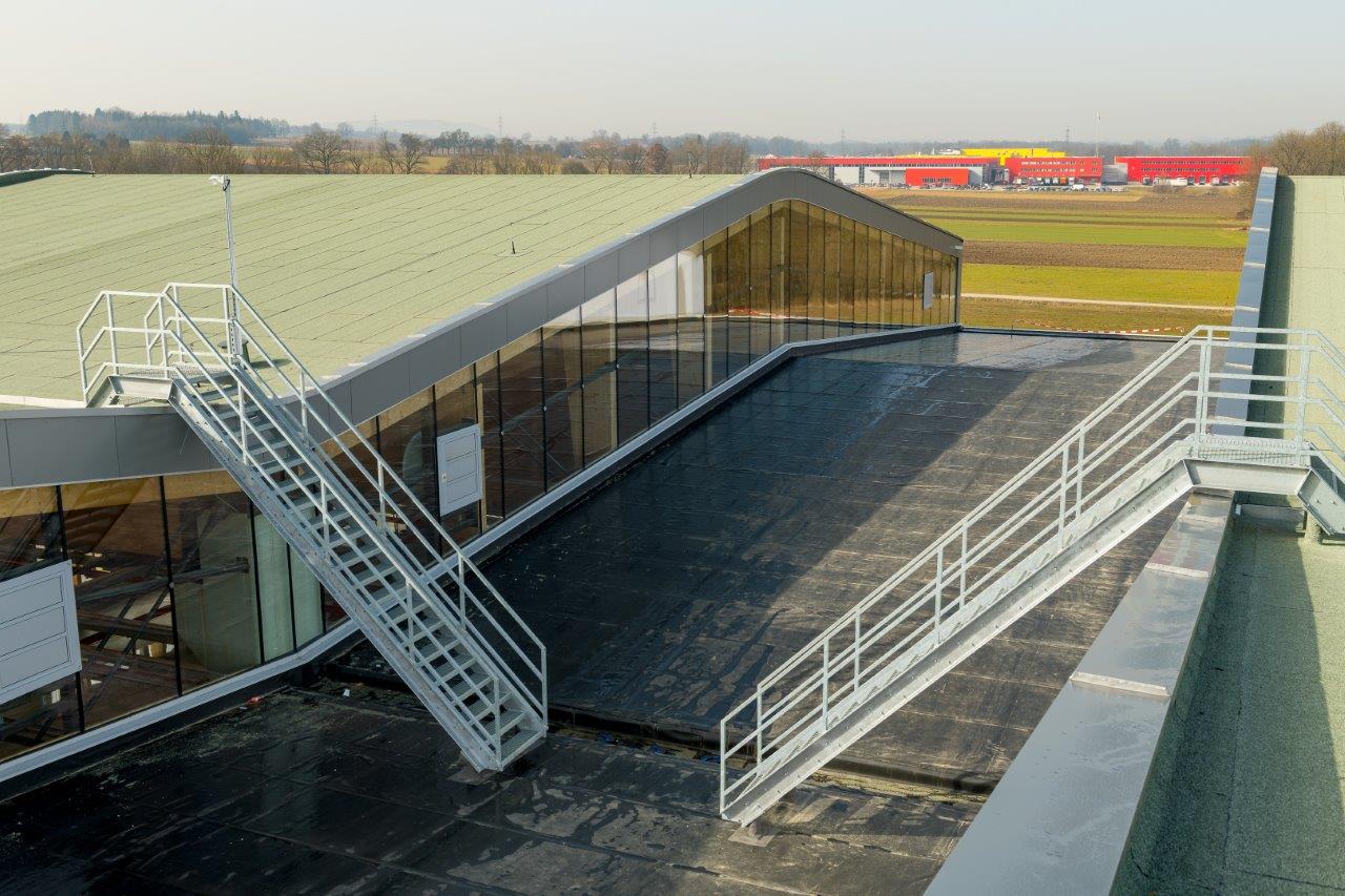 Pöttinger Landtechnik, Werk St. Georgen, Holzbau.