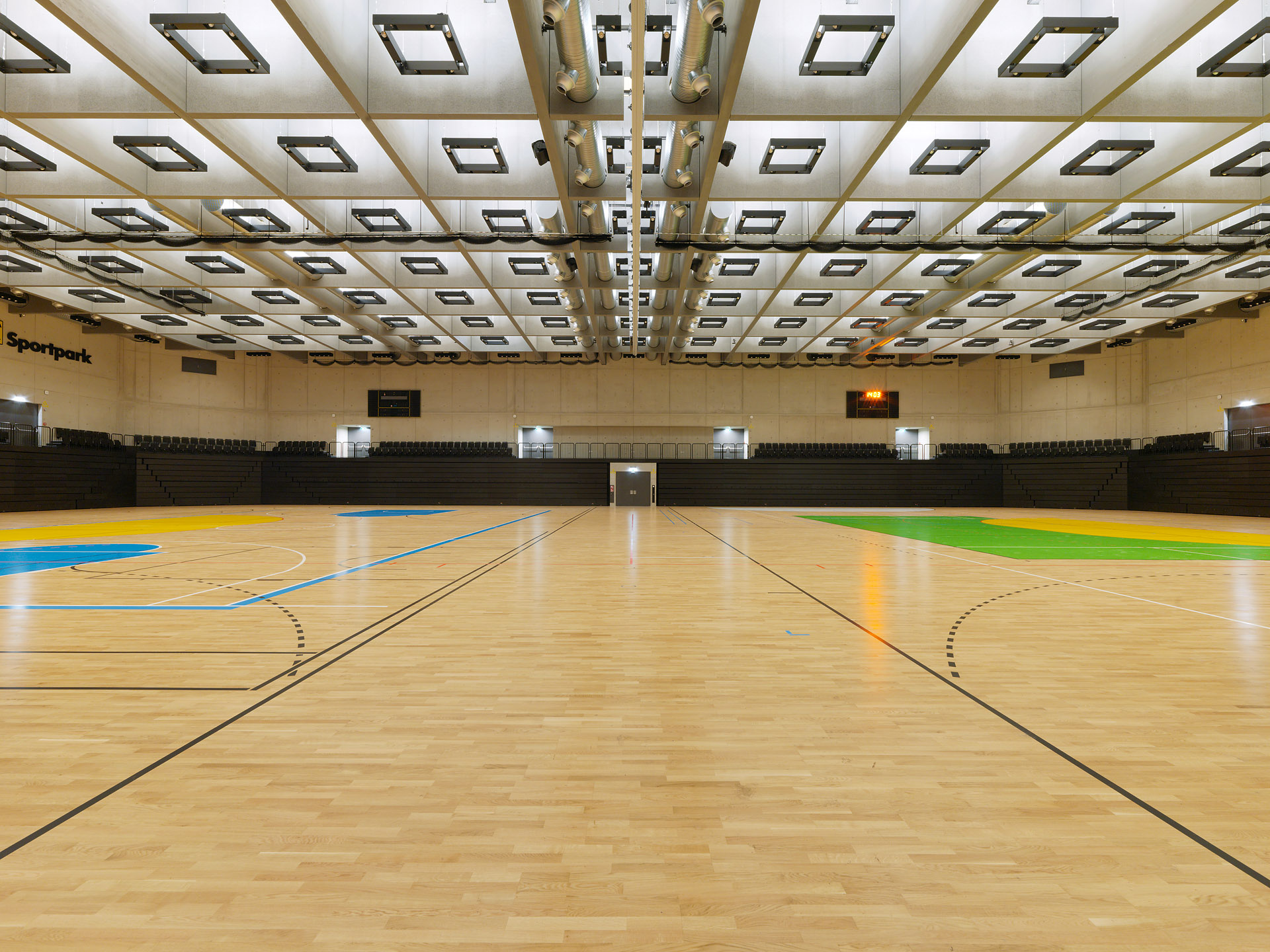 Raiffeisen Sportpark Graz Holzbau.