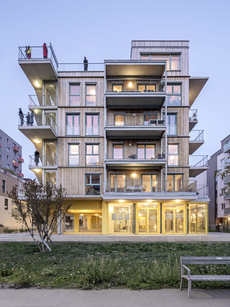 Gleis 21, mehrgeschossiger Wohnbau Holz.