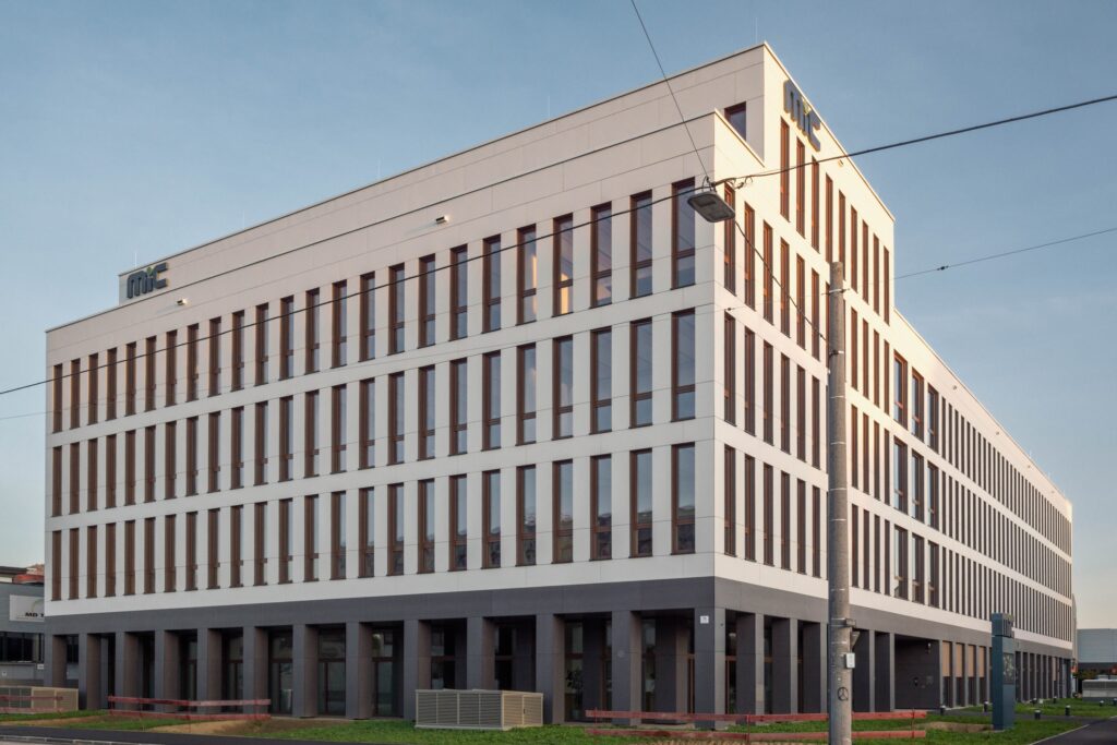 MIC Headquarter – Holz-Hybridbauweise